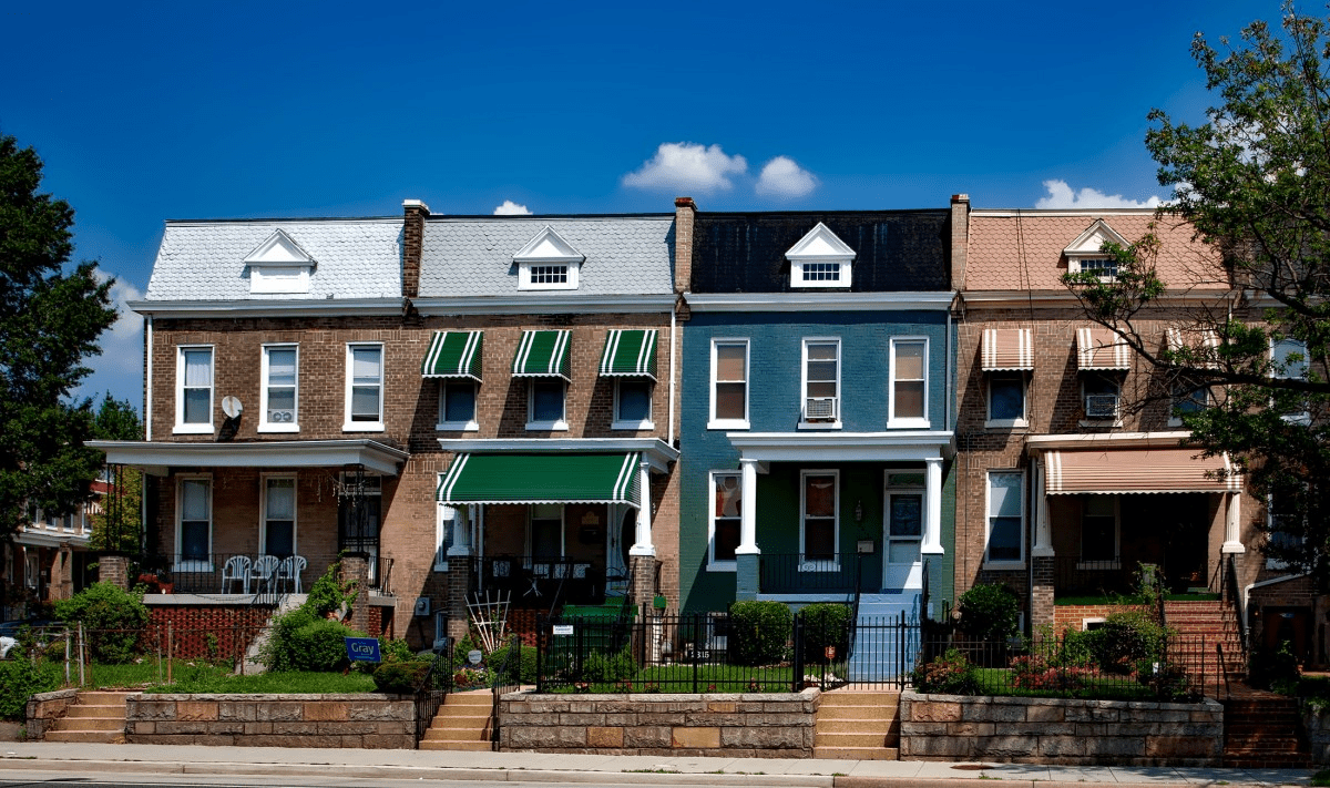 Characteristics of the Row House Style