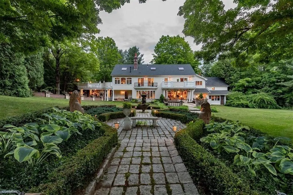 Homes For Sale In Brimfield, Massachusetts