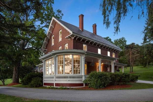 Homes For Sale In Hooksett, New Hampshire