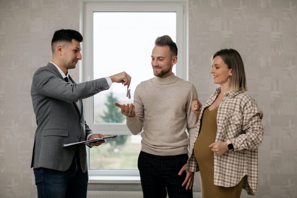 Finding the right real estate agent.
